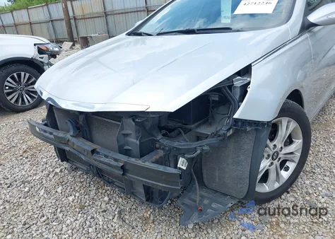 2013 Hyundai Sonata Limited z USA, uszkodzony, nr VIN 5NPEC4AC8DH578434